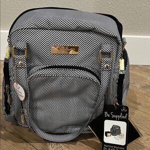 Ju-Ju-Be Black and White Baby Bag